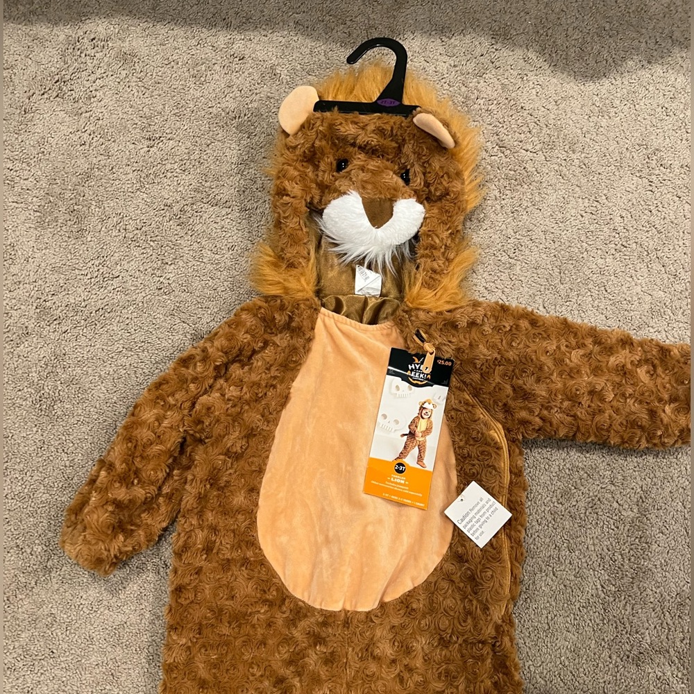 NWT Hyde & Eek Lion 2-3T